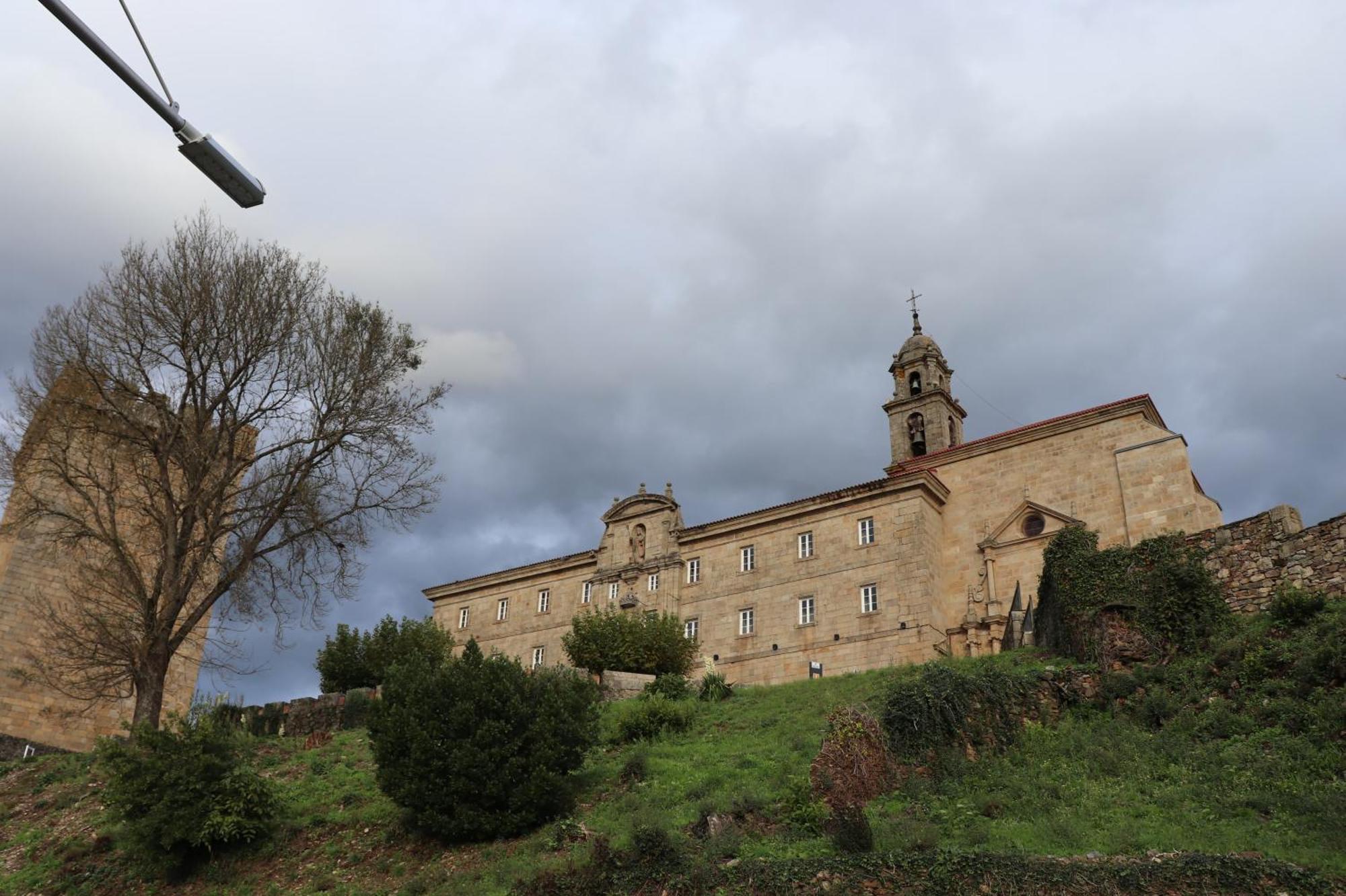 Acogedor Apartamento Ribeira Sacra Monforte De Lemos Exterior photo